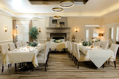 Le Yaca French Restaurant