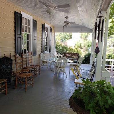 Old Chickahominy House