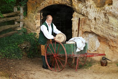 8 Shires Coloniale Distillery